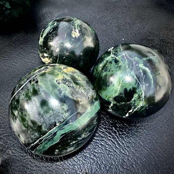 Jade Sphere - dark green large