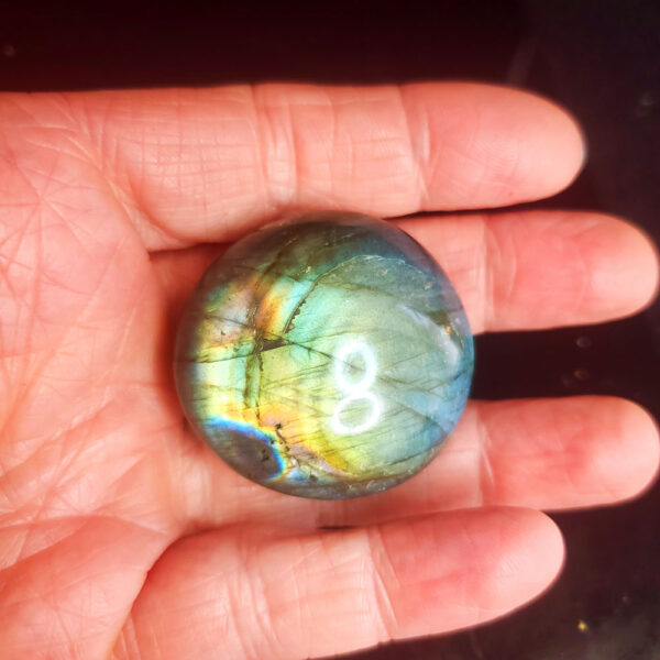 Labradorite Palm stone D