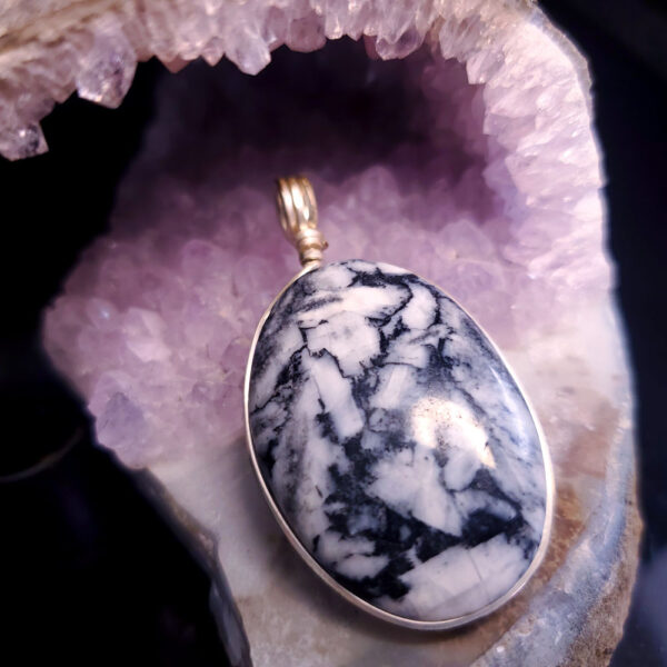 Pinolite Pendant E