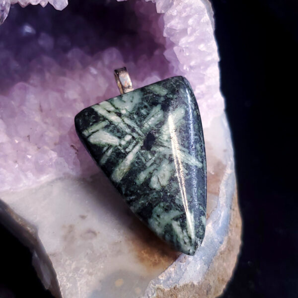 Flowerstone pendant E