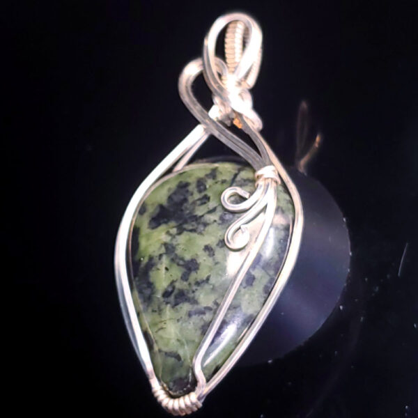 Jade pendant C