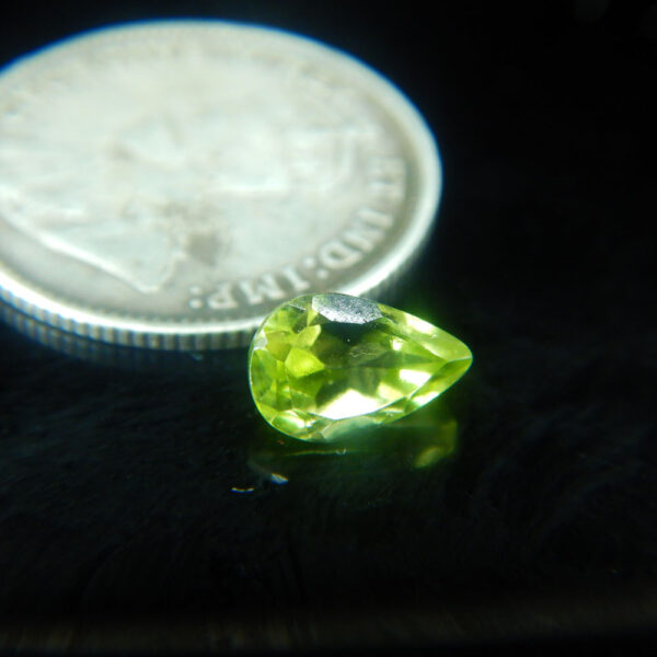 Facetted teardrop Peridot around .3 ct