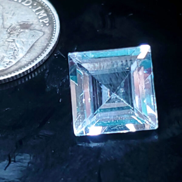 Aquamarine facetted square