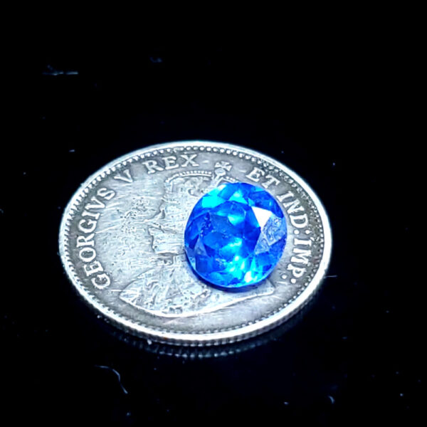 Blue Sapphire facetted round dark blue