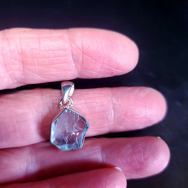 Aquamarine crystal pendant J