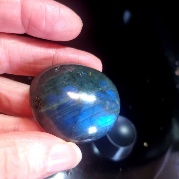 Labradorite Palm stone A