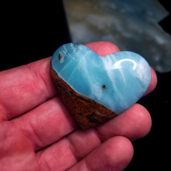 Ocean picture stone Heart Palm Stone C