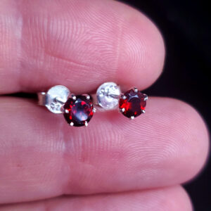 Garnet earrings A