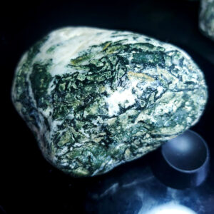 Dallasite palm stone A