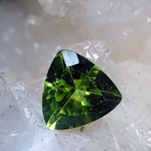 Facetted Trillion Peridot .8 ct