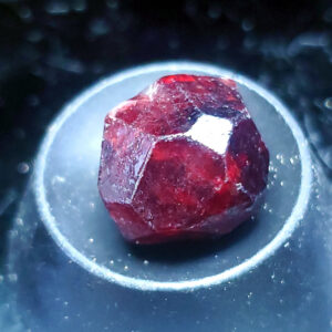 Large Single gemmy garnet specimen