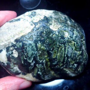 Dallasite palm stone V