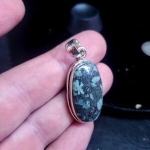 Flowerstone pendant A