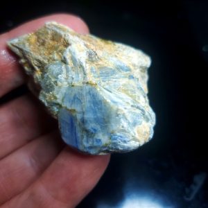 Kyanite in host 2" long