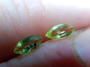 JGG facetted marquise peridot .26ct
