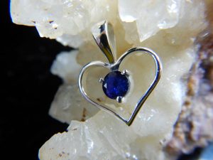 Sapphire heart pendant