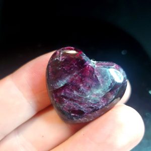 Garnet heart A Small