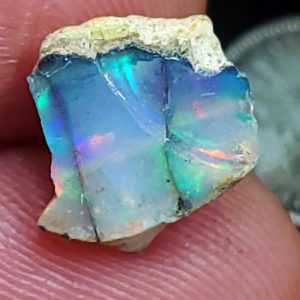 Precious opal 2.8ct