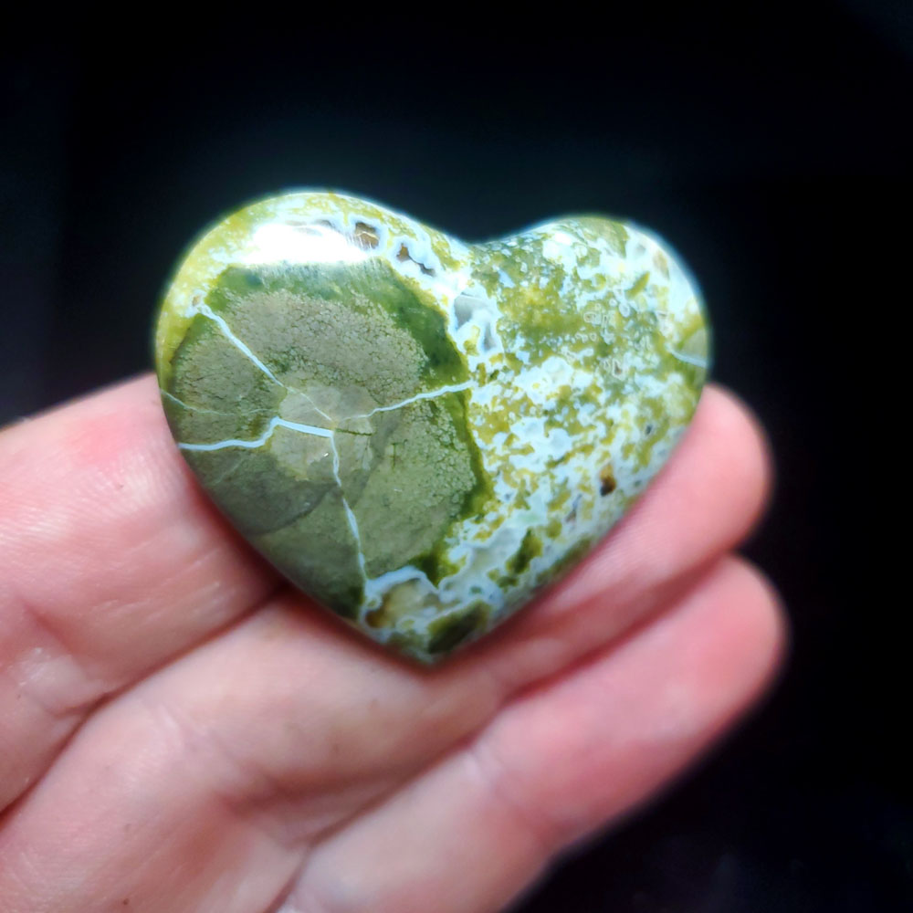 Thunderegg heart small B