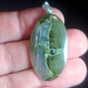 Thunderegg pendant F