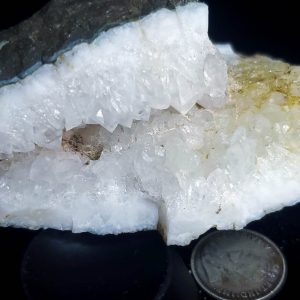Quartz geode 2" long