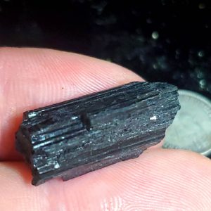 Black tourmaline 18ct