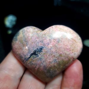 Rhodonite heart E