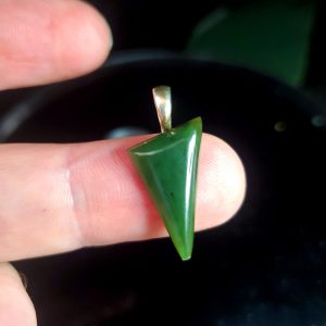 Jade pendant D