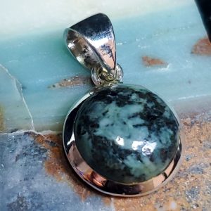 Flowerstone pendant D