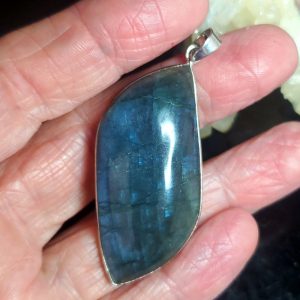 Labradorite Pendant C