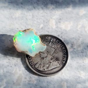 Precious opal 1.5ct