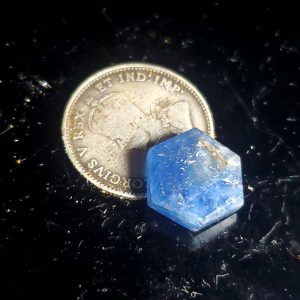 Blue sapphire crystal 3.8ct