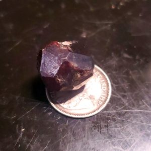 Red garnet 18ct