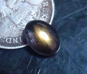 Sapphire cabochon N - yellow star