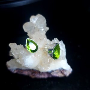 Peridot earrings B (studs)