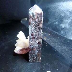 Garnet Pillar A