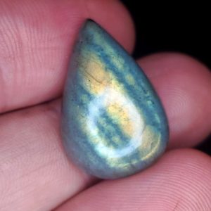 Labradorite cabochon K