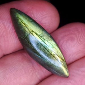 Labradorite cabochon N