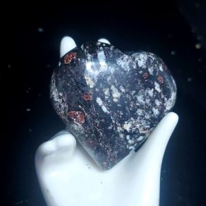 Garnet heart B