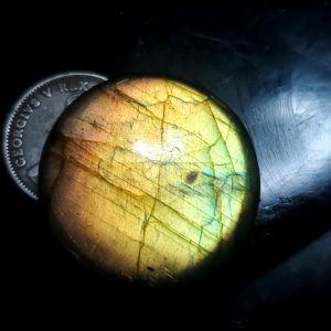 Labradorite cabochon M