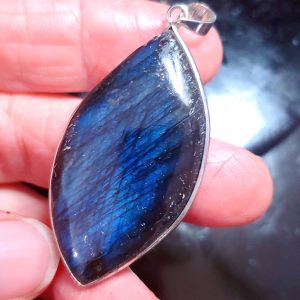 Labradorite Pendant E
