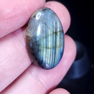 Labradorite cabochon F