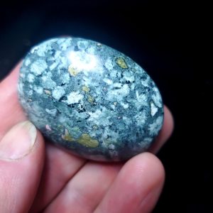 Flowerstone palm stone A