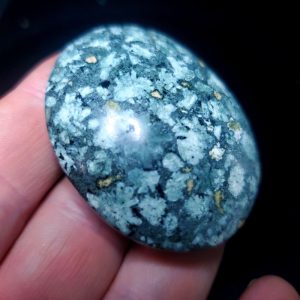 Flowerstone palm stone B